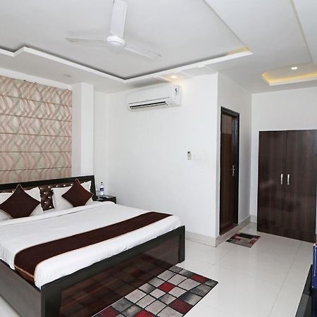 Oyo 8837 Hotel Surya Galaxy Kanpur Ngoại thất bức ảnh