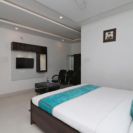 Oyo 8837 Hotel Surya Galaxy Kanpur Ngoại thất bức ảnh