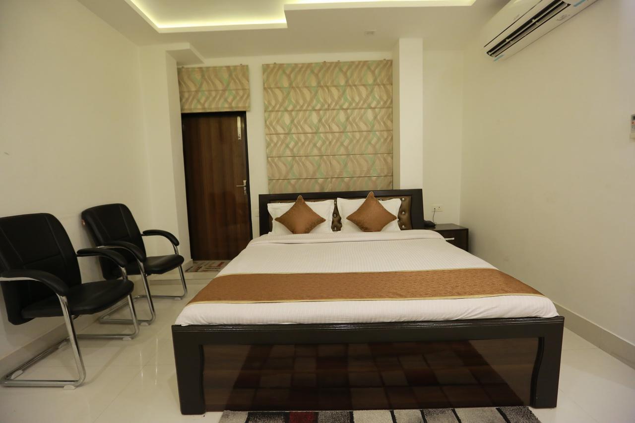 Oyo 8837 Hotel Surya Galaxy Kanpur Ngoại thất bức ảnh