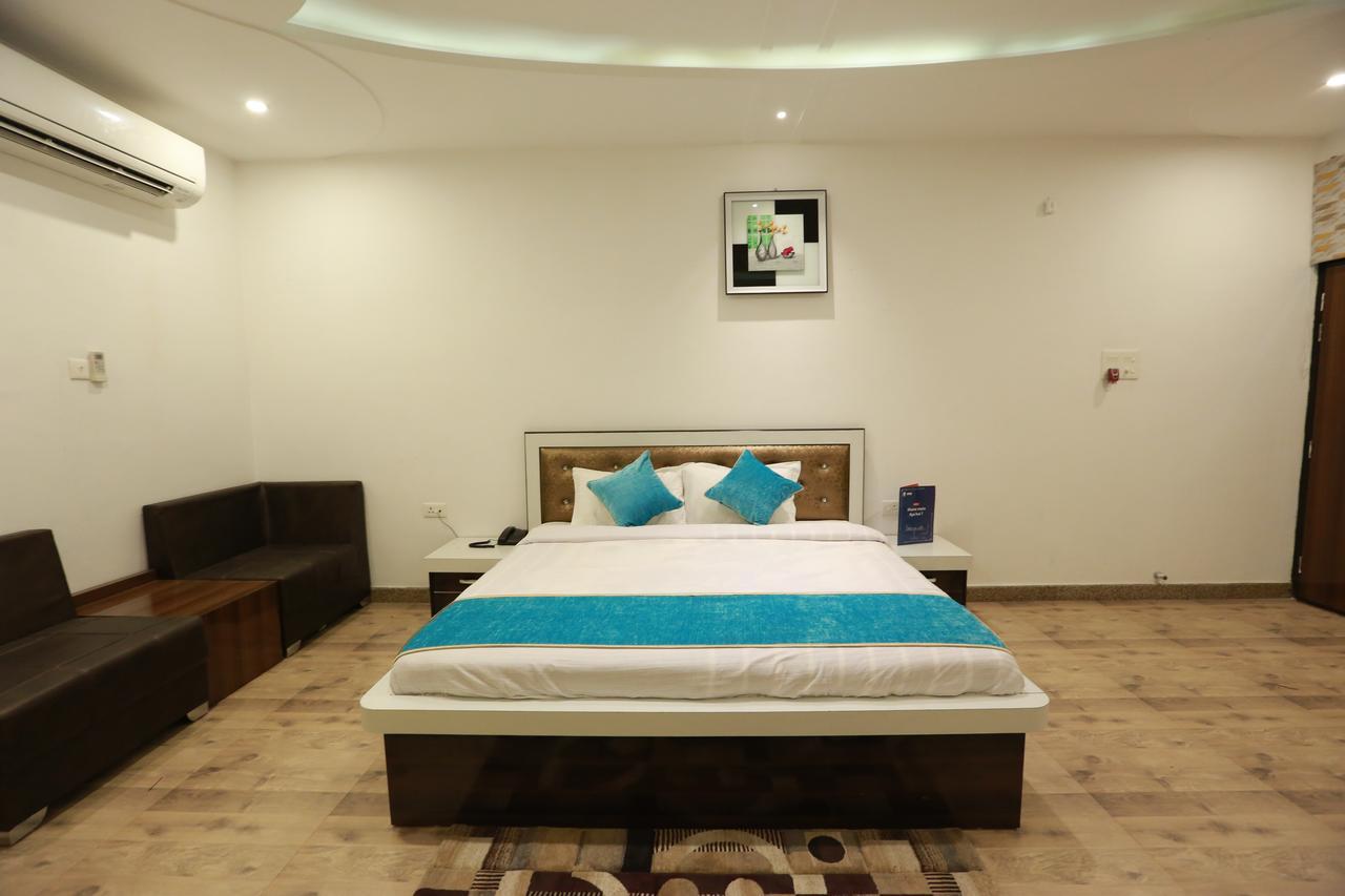 Oyo 8837 Hotel Surya Galaxy Kanpur Ngoại thất bức ảnh