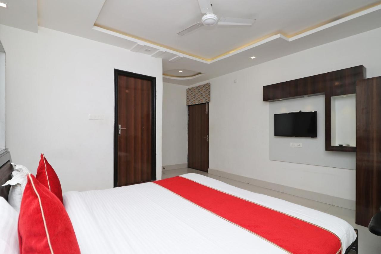 Oyo 8837 Hotel Surya Galaxy Kanpur Ngoại thất bức ảnh